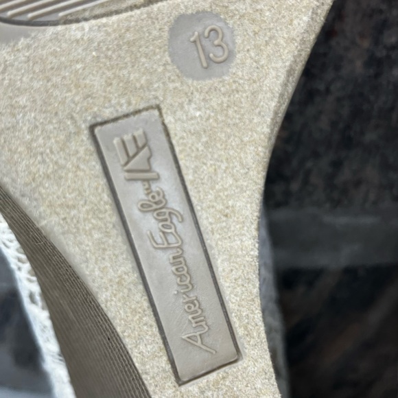 #168 American Eagle by Payless Cream Lace Platform Heels with Knot - Picture 8 of 10